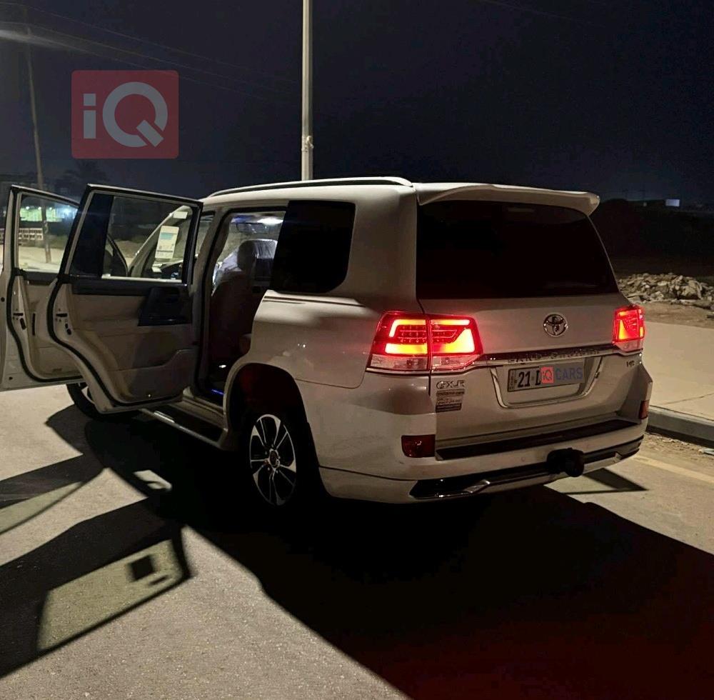 تويوتا لاندكروزر